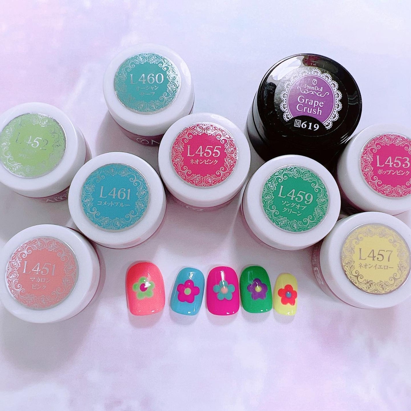 なかやまちえこ on LIPS 「Neon×Neon!365日ネイル181日目⠀⠀@pregel..」(2枚目)