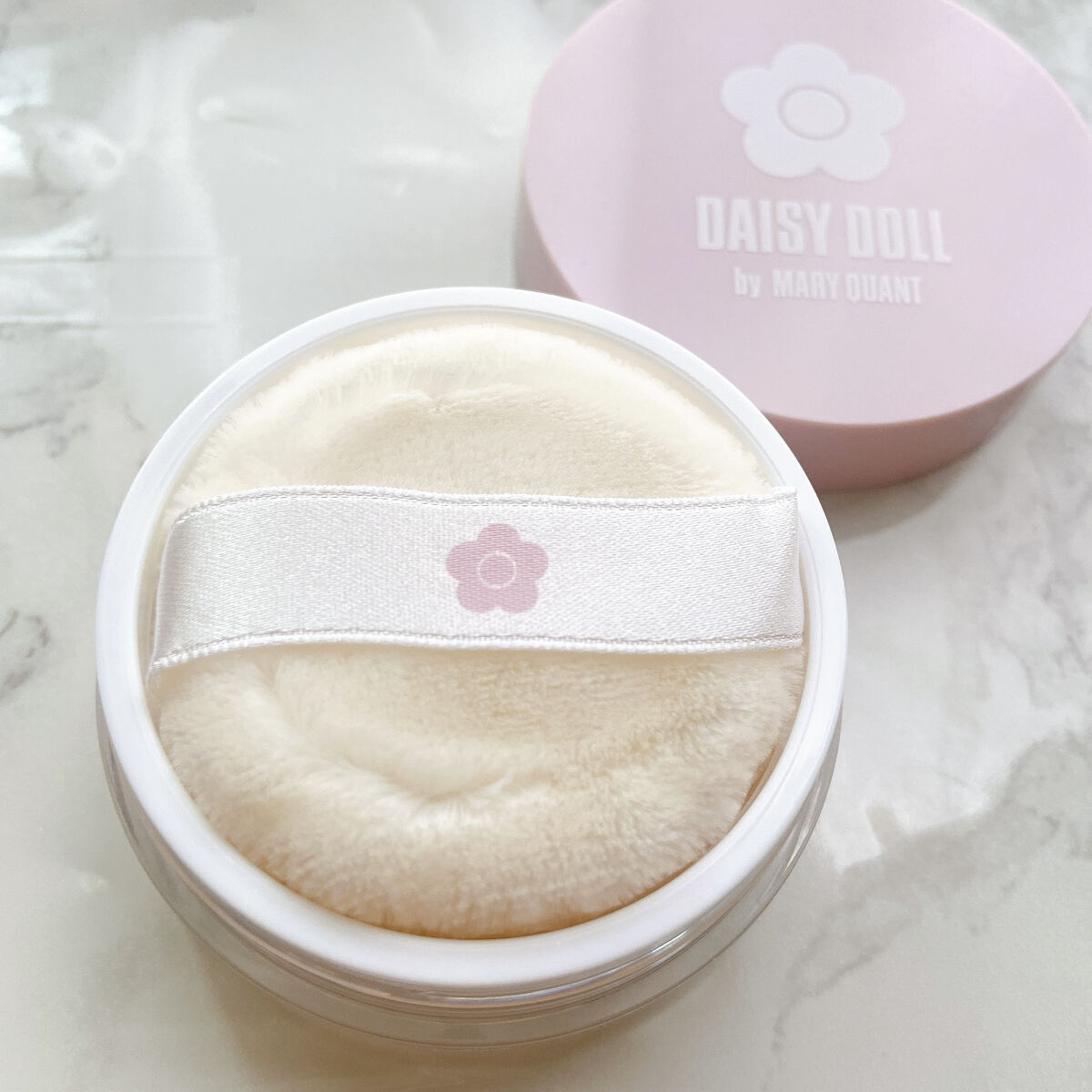 ルース パウダー 01 トランスルーセント/DAISY DOLL by MARY QUANT/ルースパウダーを使ったクチコミ（2枚目）