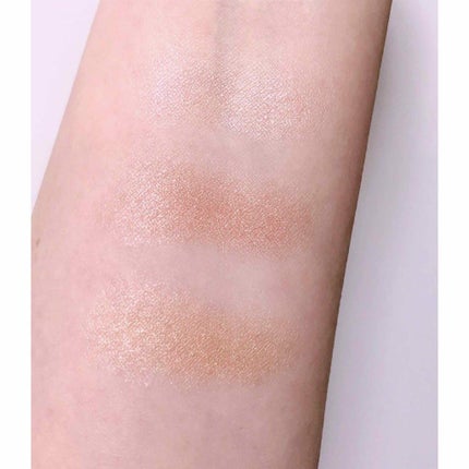 AMREZYハイライター/アナスタシア ビバリーヒルズ/パウダーハイライトを使ったクチコミ(4枚目)