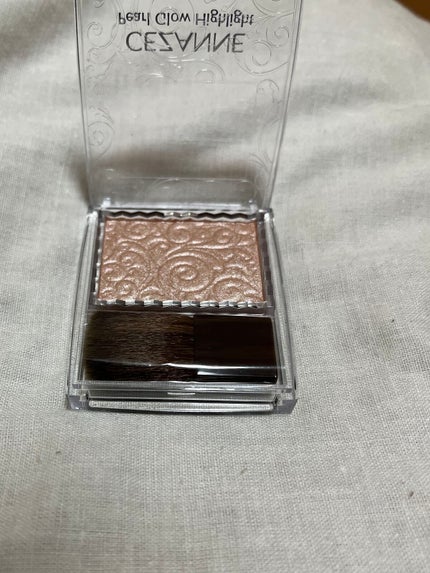 パールグロウハイライト/CEZANNE/パウダーハイライトを使ったクチコミ(3枚目)