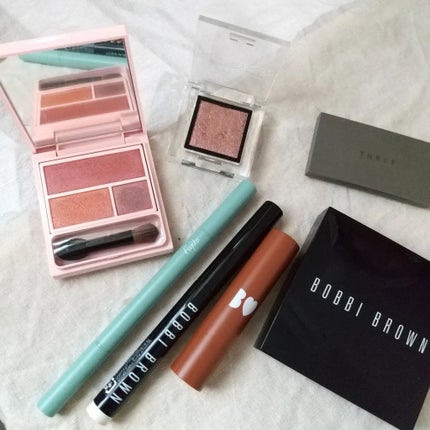 フーミー アイシャドウパレット/WHOMEE/アイシャドウパレットを使ったクチコミ(1枚目)