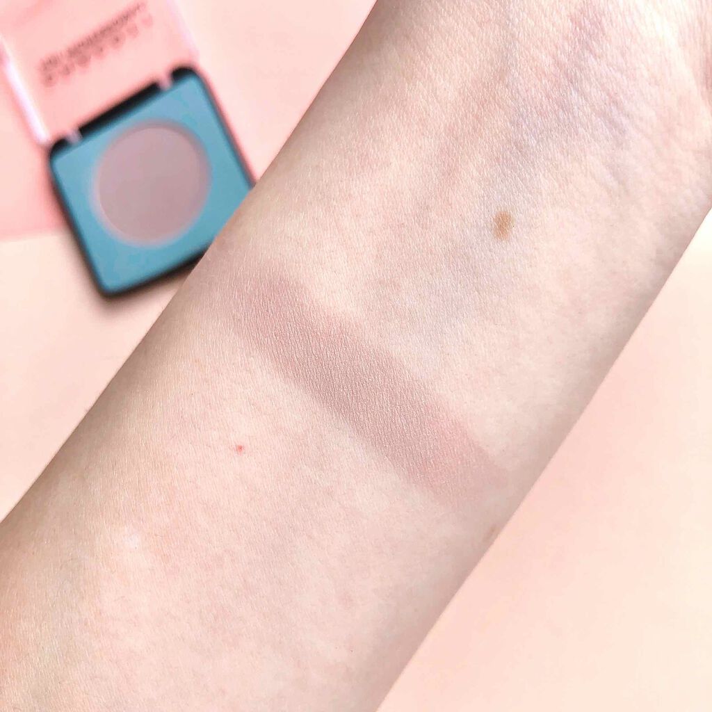 メイクアップカラーバリエーション 602/ベージュ/チャコット・コスメティクス/単色アイシャドウを使ったクチコミ（3枚目）