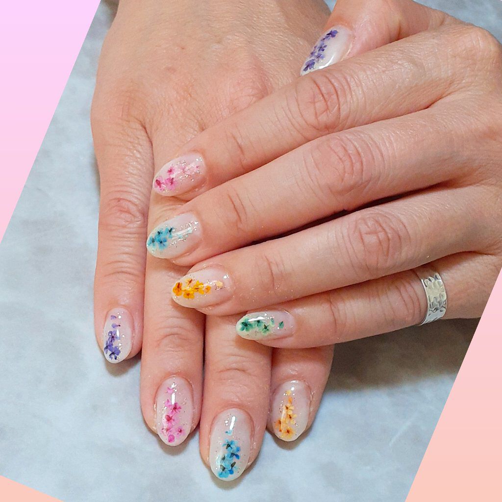 エンジェルクイーンジェル Nailforallの口コミ お客様ネイルです 春ネイルは押し花デザイン By R Kira Nail Lips