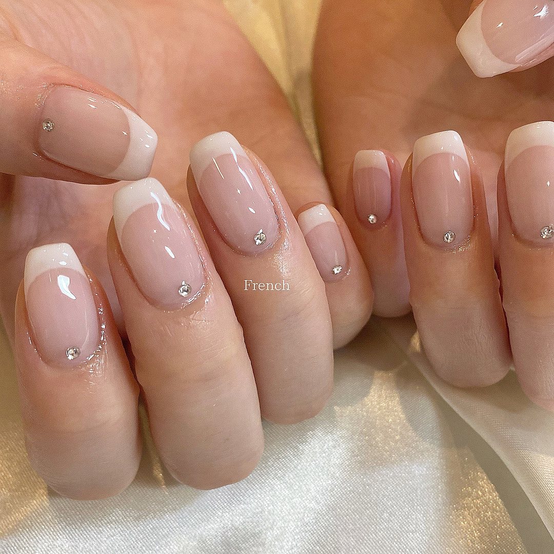 #福岡ネイル,#マグネットネイル,#オーロラネイル,#フレンチネイル,#韓国ネイル,#クリアネイル,#ビジューネイル,#ジェルネイル,#ショートネイル,#フラワーネイル,#オーロラネイル,#天神ネイル,#シンプルネイル,#ミラーネイル,#ぷくぷくネイル,#オフィスネイル,#うるうるネイル,#氷ネイル,#キラキラネイル,#ラメネイル,#ガーリーネイルのネイルデザイン