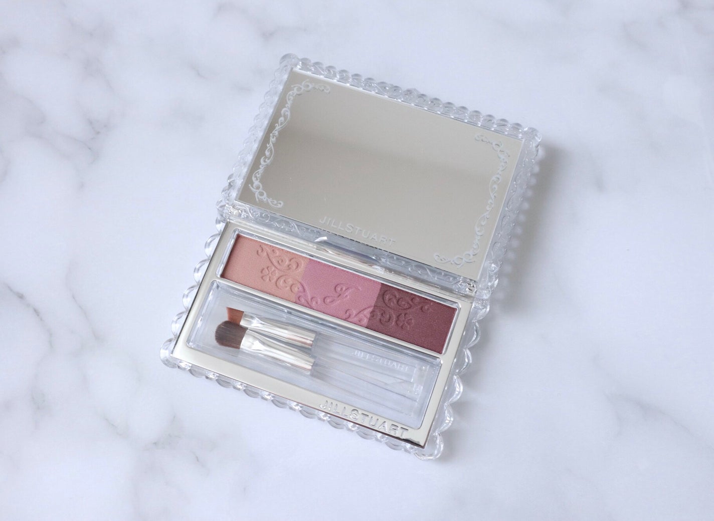 ジルスチュアート ブルームニュアンスブロウパレット/JILL STUART/パウダーアイブロウを使ったクチコミ(1枚目)