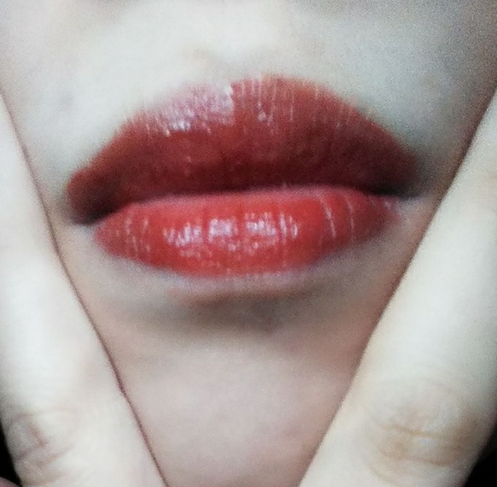 ジューシーラスティングティント/rom&nd/リップティントを使ったクチコミ（2枚目）