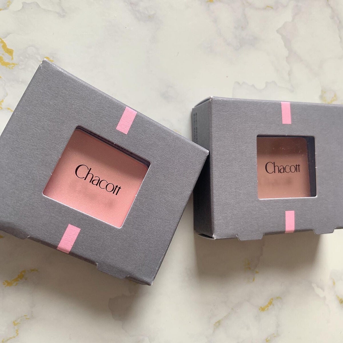 マルチカラーバリエーション シルキー/チャコット・コスメティクス/単色アイシャドウを使ったクチコミ(5枚目)