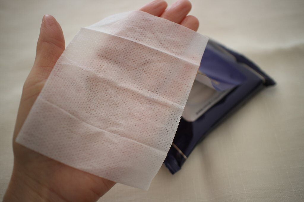 ビオレ メイク持続シート さらマット肌/ビオレ/フェイスシートを使ったクチコミ(3枚目)