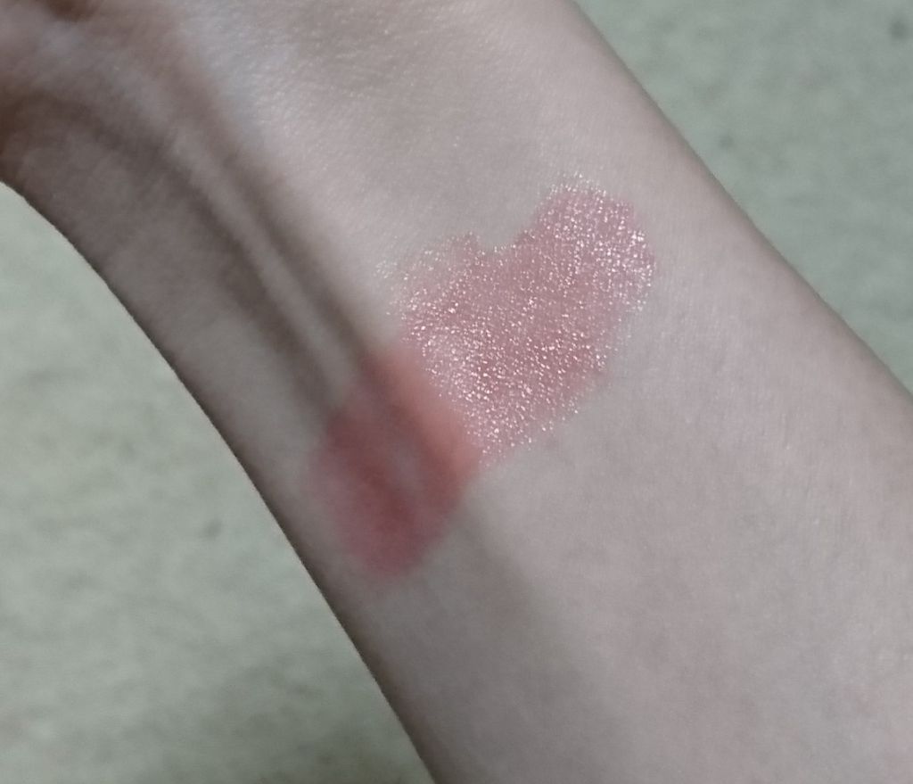 ラスティングフィニッシュ ティントリップ/リンメル ロンドン/リップティントを使ったクチコミ(2枚目)