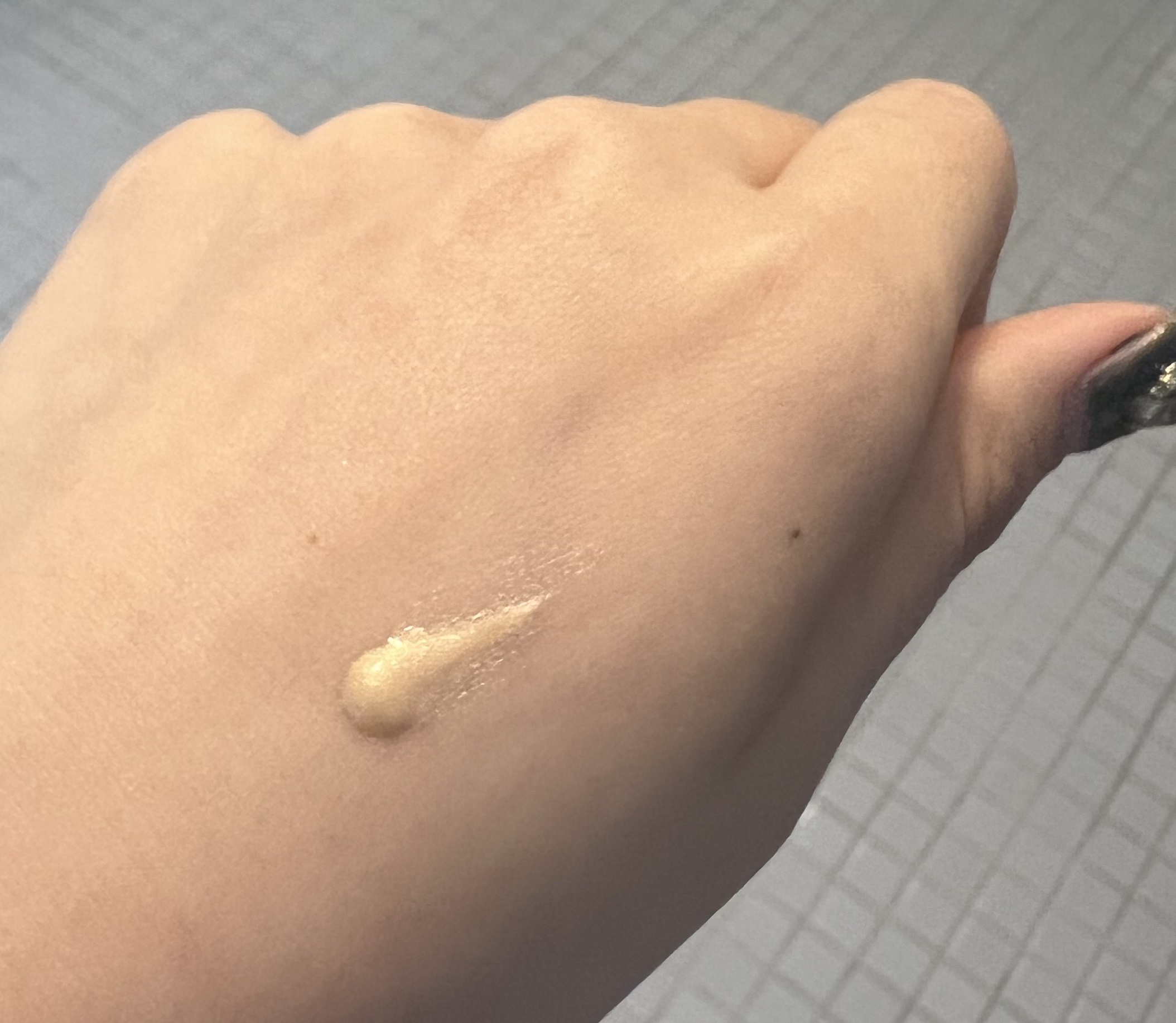 ビーゴールディ ブライト ドロップス/Drunk Elephant/美容液を使ったクチコミ（3枚目）