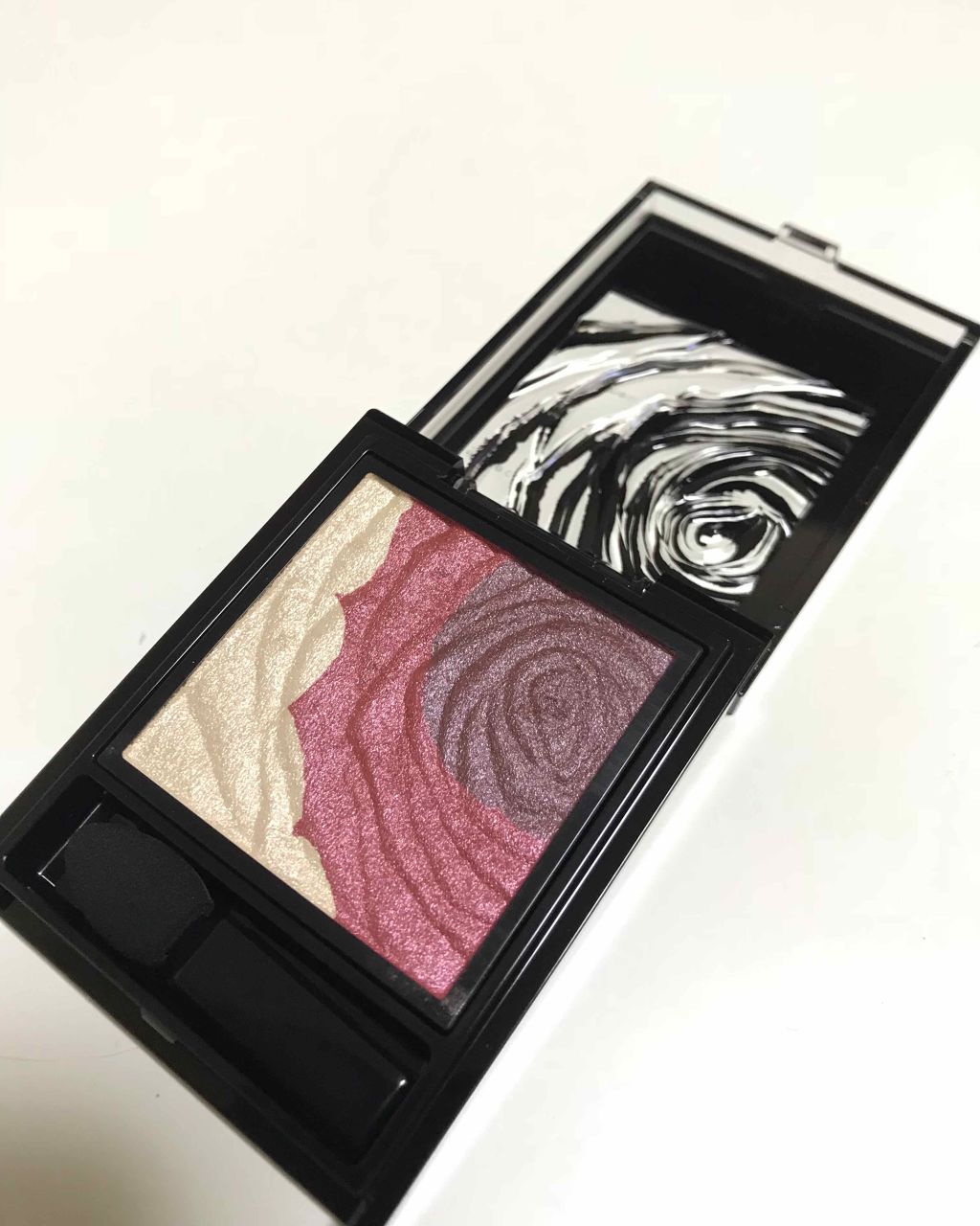 ダークローズシャドウ/KATE/アイシャドウパレットを使ったクチコミ（2枚目）