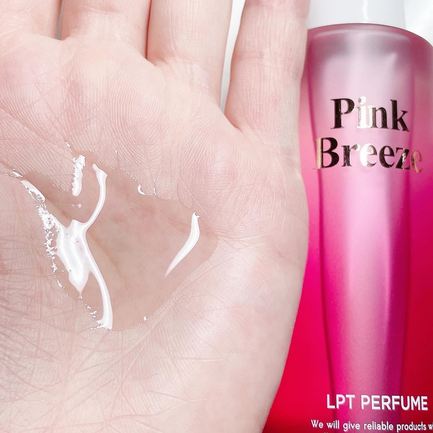 yurie on LIPS 「.DaleafLPTケラチンパフュームポリッシュオイル💕 ✔️..」(2枚目)