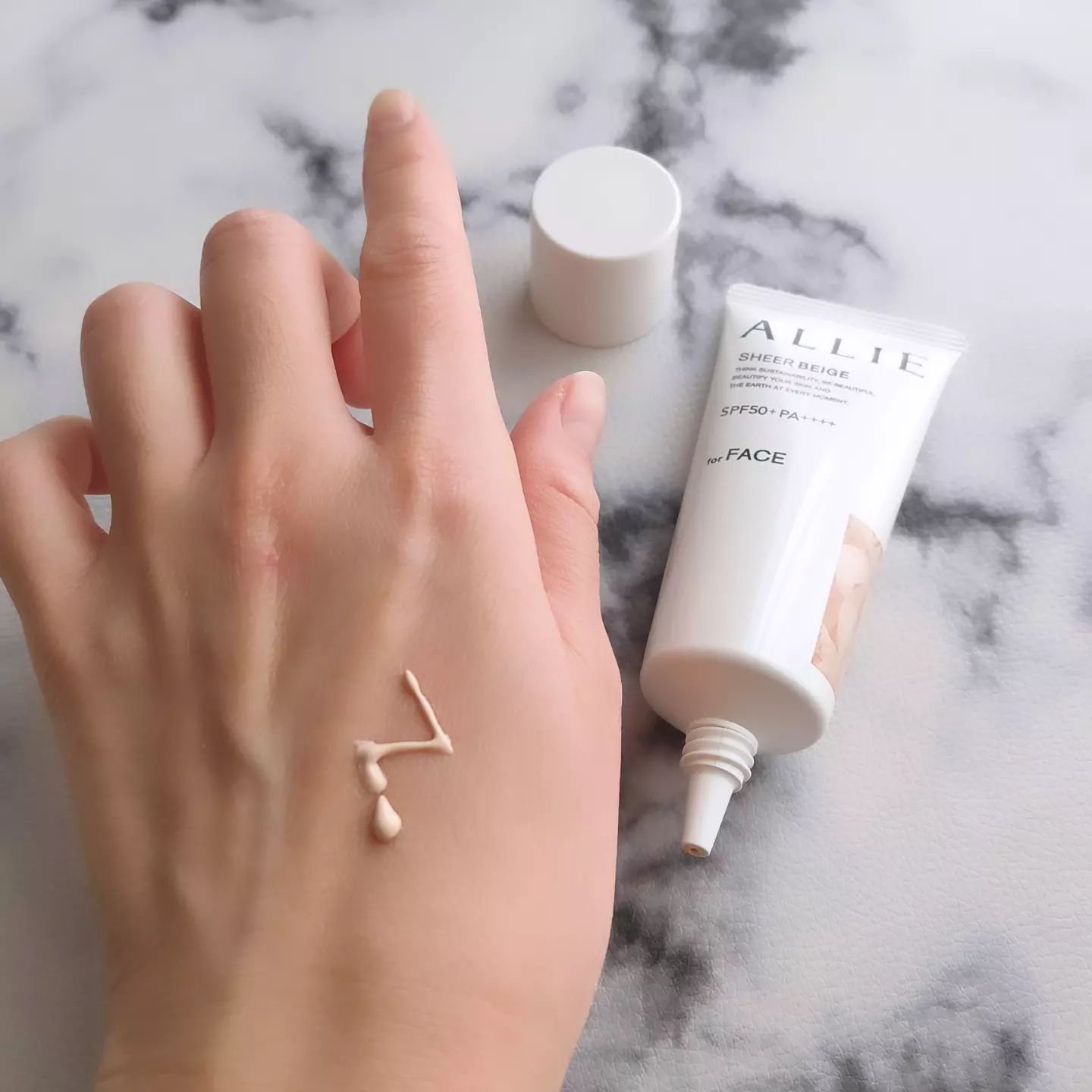 アリィー クロノビューティ カラーチューニングUV/アリィー/日焼け止めクリームを使ったクチコミ（2枚目）