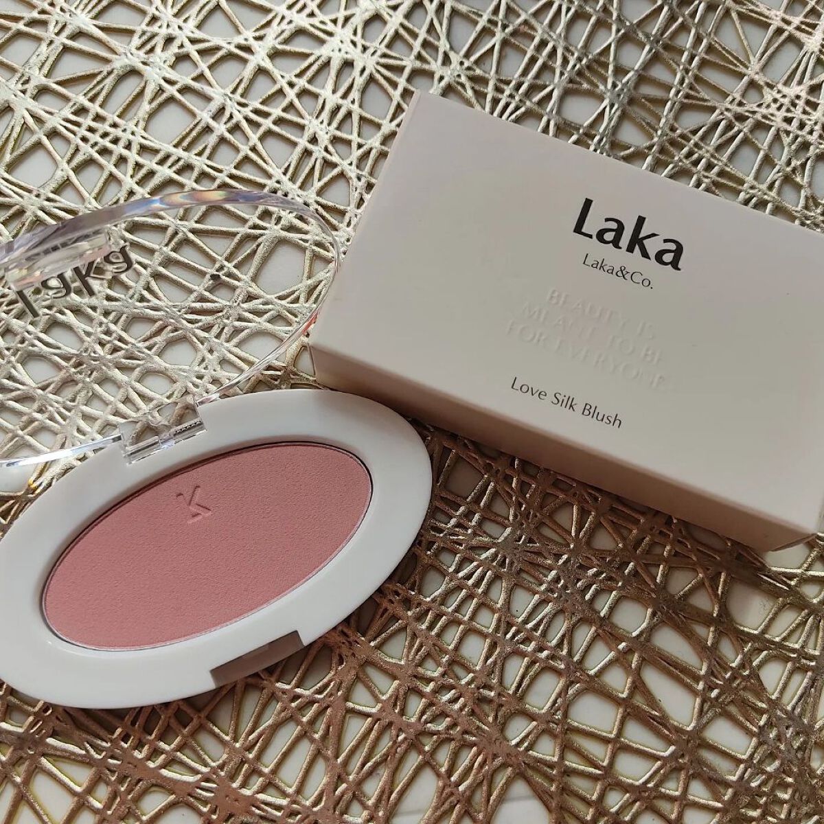 ラブシルクブラッシュ 706 ラバー/Laka/パウダーチークを使ったクチコミ（1枚目）