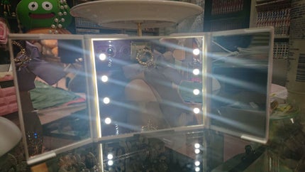 LED付コンパクト三面鏡/DAISO/その他化粧小物を使ったクチコミ(3枚目)