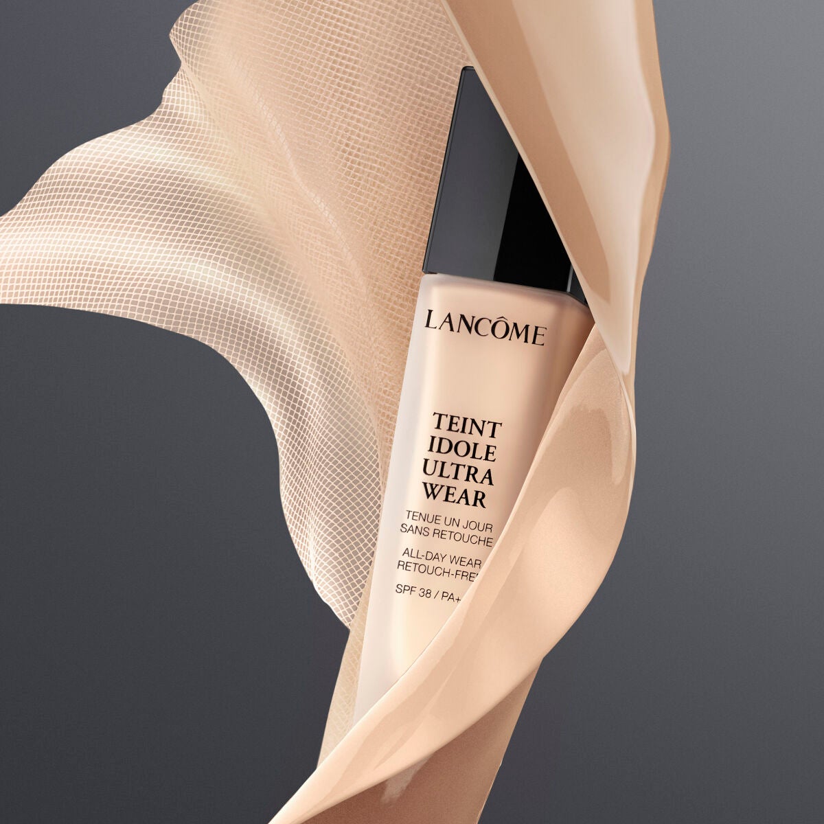 LIPSベスコス殿堂入り!ランコムNo.1ファンデーションを300名様に🌹(1枚目)