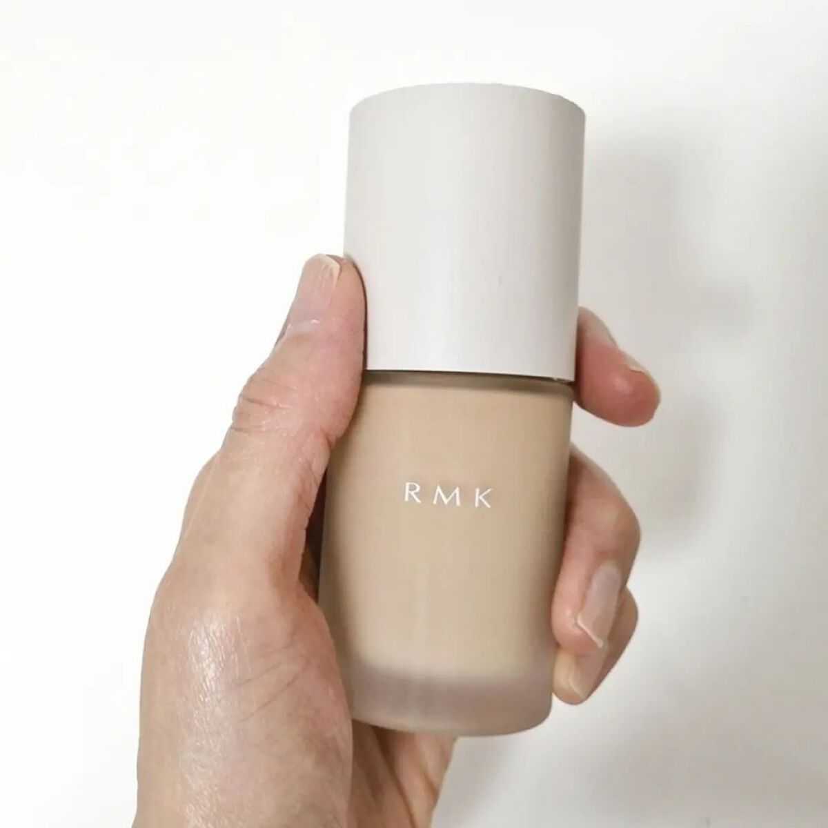 RMK リクイドファンデーション フローレスカバレッジ/RMK/リキッドファンデーションを使ったクチコミ（2枚目）