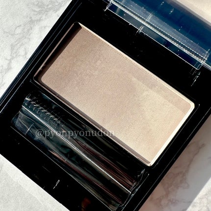 shu uemura ブローシェーダーのクチコミ「キリッと綺麗な眉にするならコレ❕
眉メイクが苦手な方にもオススメなアイブロウアイテム(՞. ......」(2枚目)