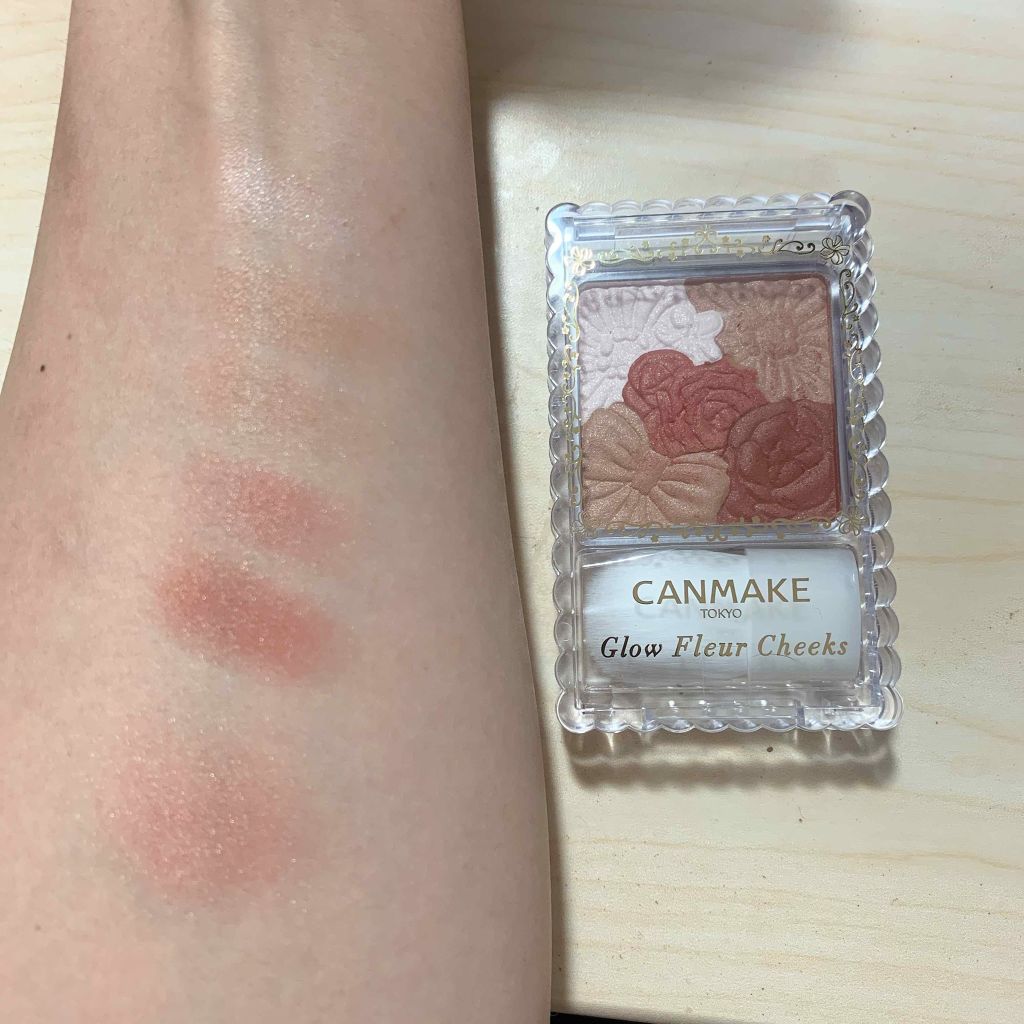 グロウフルールチークス/キャンメイク/パウダーチークを使ったクチコミ(2枚目)