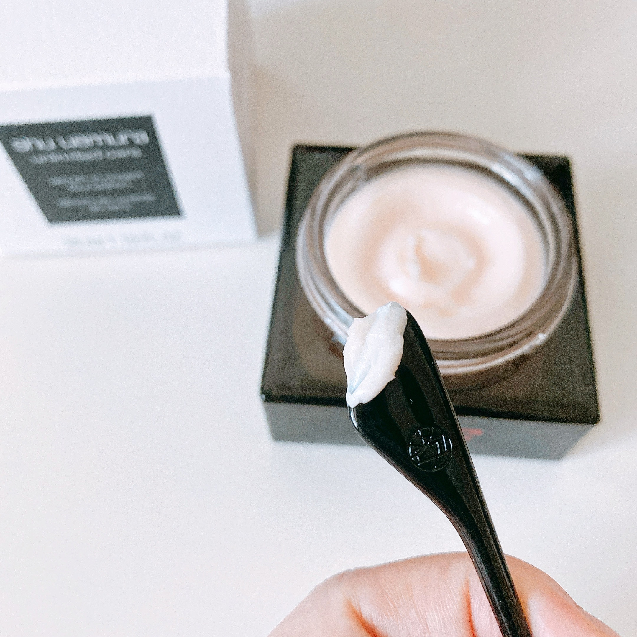 アンリミテッド ケア セラムイン クリーム ファンデーション 584/shu uemura/クリーム・エマルジョンファンデーションを使ったクチコミ（3枚目）