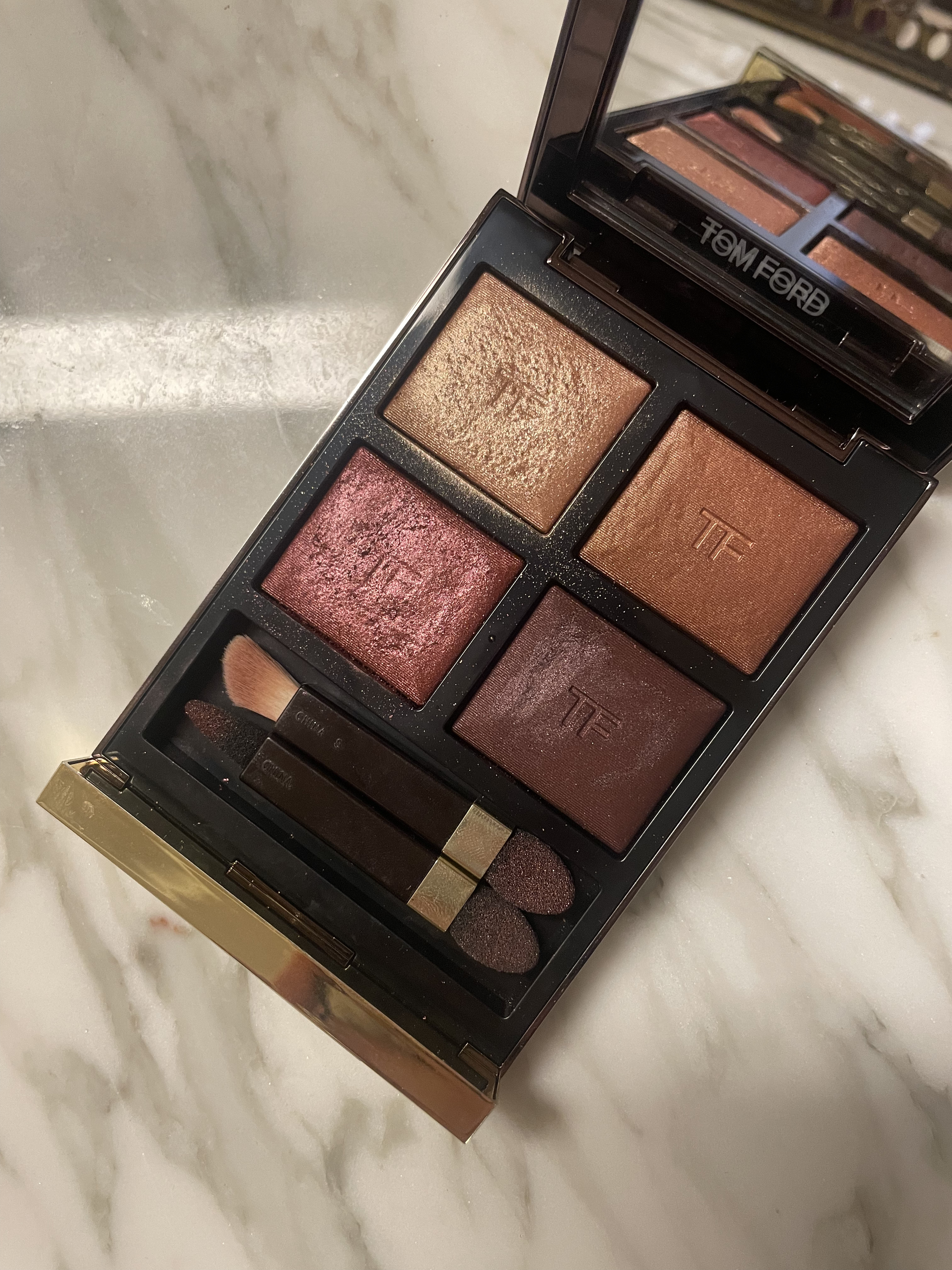アイ カラー クォード/TOM FORD BEAUTY/アイシャドウパレットを使ったクチコミ（2枚目）