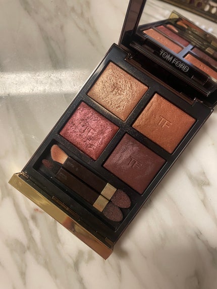 アイ カラー クォード/TOM FORD BEAUTY/アイシャドウパレットを使ったクチコミ(2枚目)