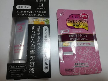 SENKA（専科） 純白専科 すっぴん白雪美容液(専科 薬用美白クリーム)のクチコミ「【購入☆美容液とクリーム】
■美容液
散々迷って、、雑誌でお値段以上！！と押されてた
純白専科.....」（1枚目）