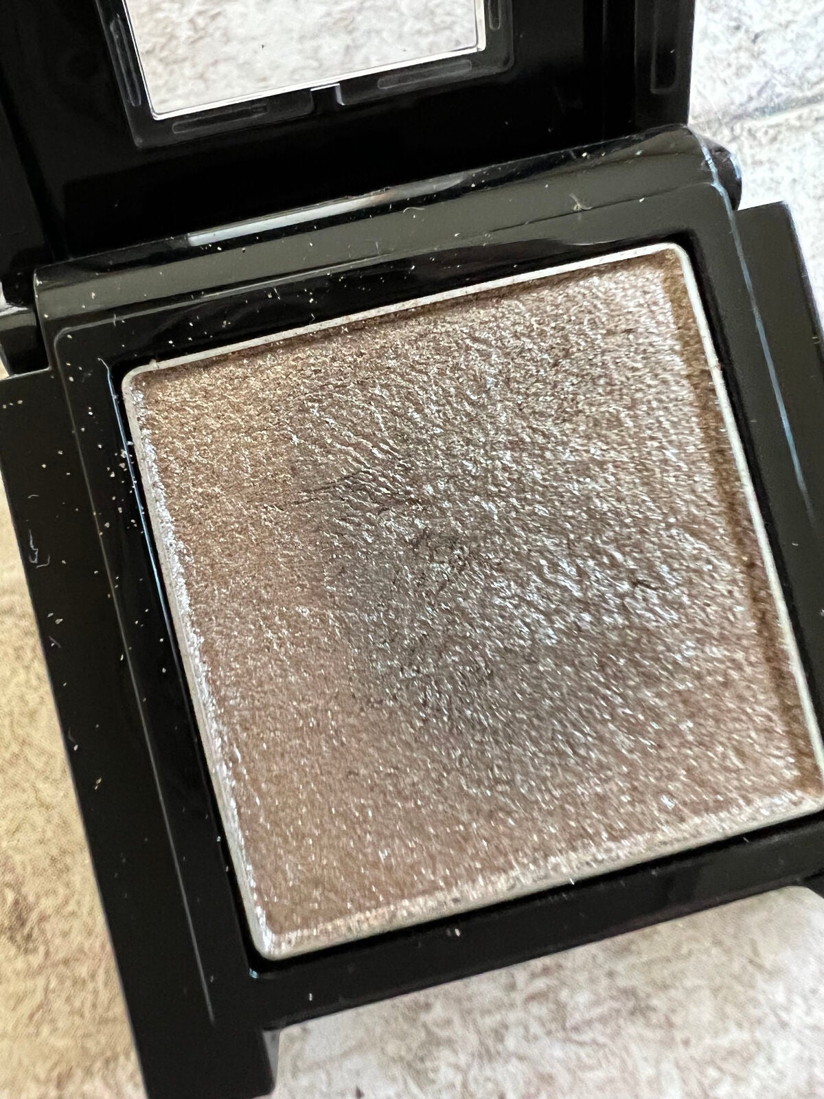 ヴィセ アヴァン シングルアイカラー/Visée/単色アイシャドウを使ったクチコミ(3枚目)