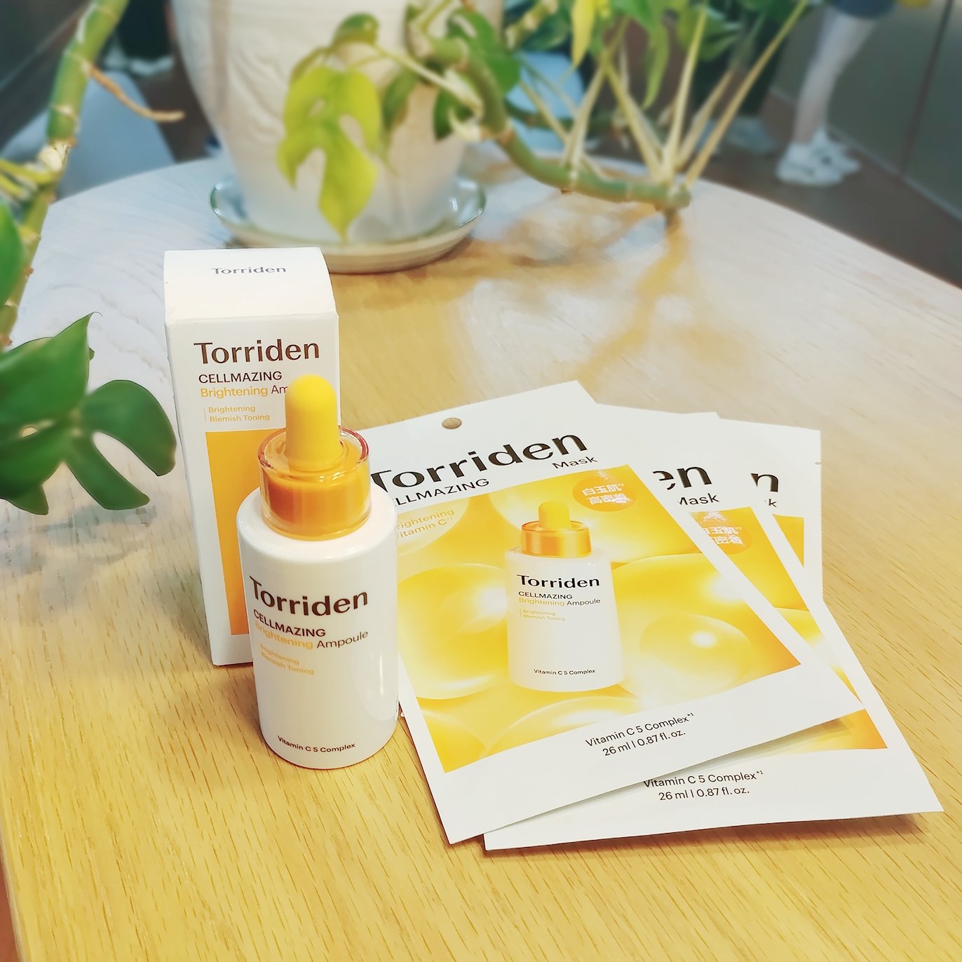 Torriden
🍋セルメイジングビタCアンプル 30ml 
🍋セルメイジングビタCマスク

刺激を一切感じないやさしい使い心地

純粋ビタミンCとビタミン誘導体をリポソーム化ずることで
新鮮なまま、角層の奥深くまで届けることができるの