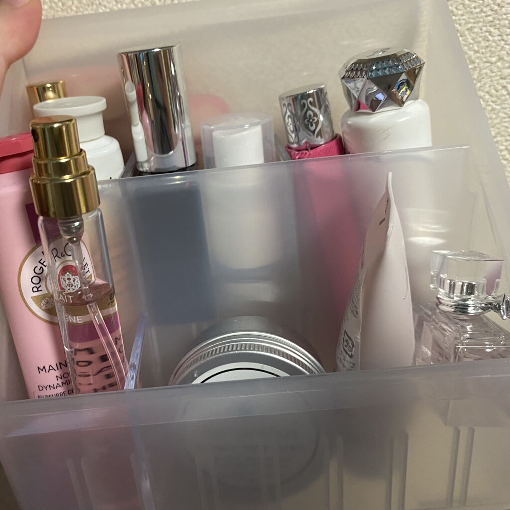 チェジュライフ パフュームド ハンドクリーム N ブラックティー（September）/innisfree/ハンドクリームを使ったクチコミ（1枚目）