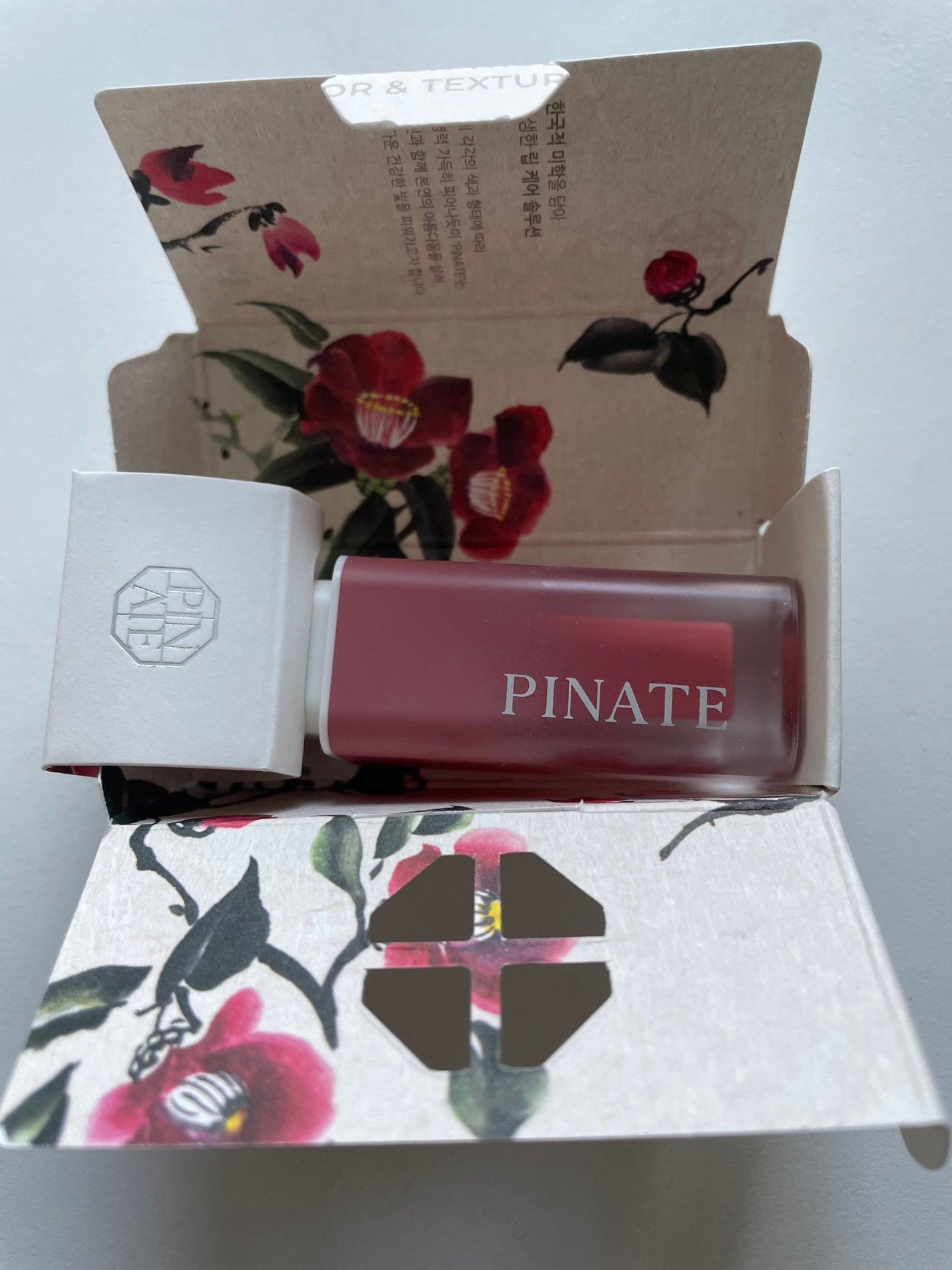 ナチュラルリップオイルセラム/PINATE/リップグロスを使ったクチコミ(2枚目)