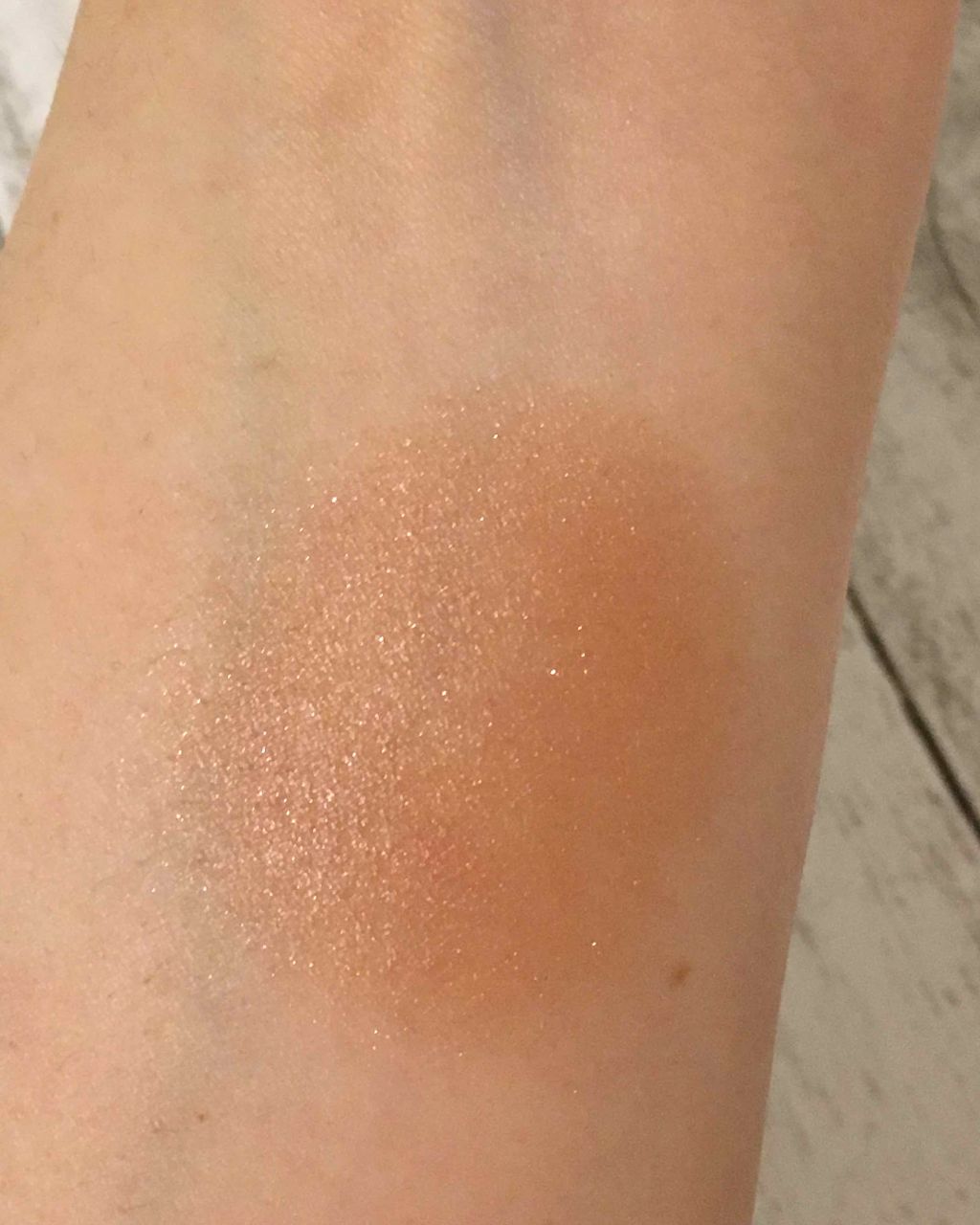 エレクトリックワンダーイリデサントパウダー/M・A・C/パウダーチークを使ったクチコミ(4枚目)