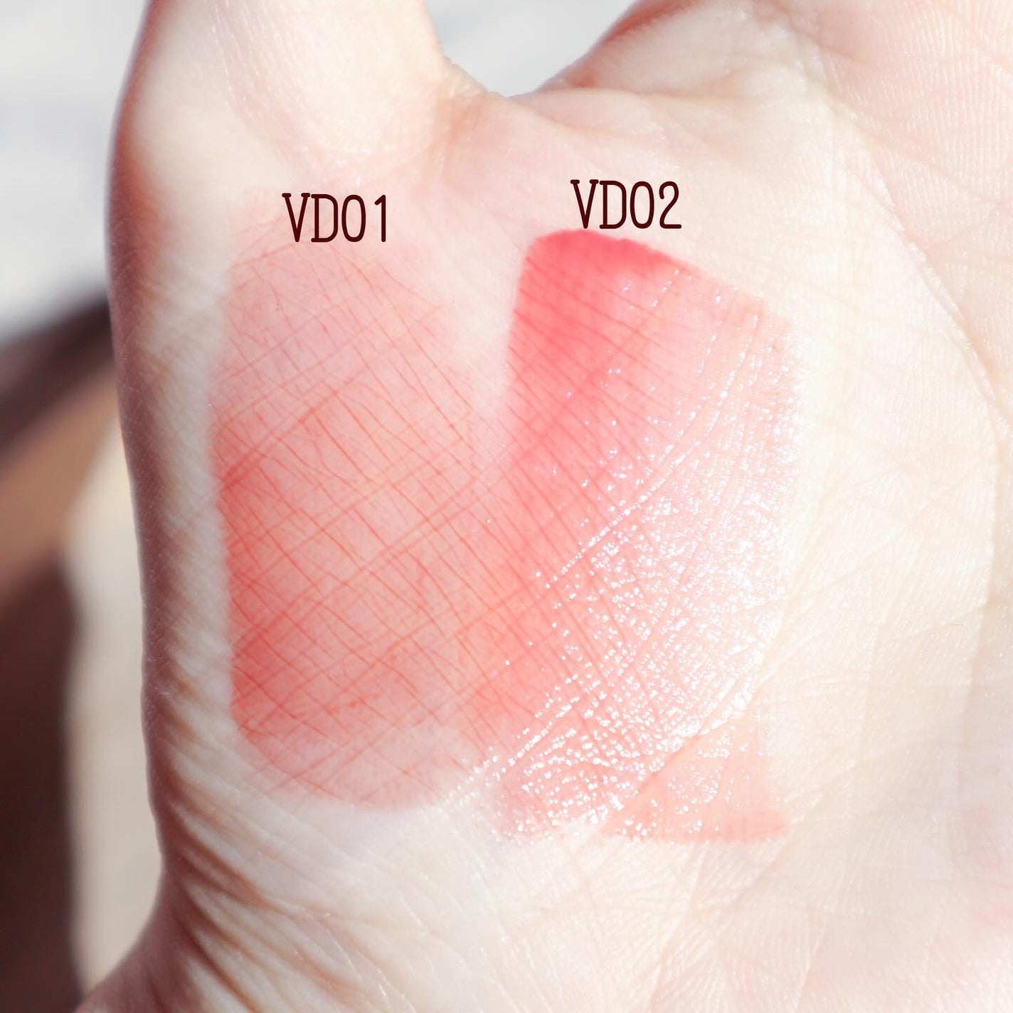 アンドバイロムアンド グラッシーボムティント/&nd by rom&nd/リップティントを使ったクチコミ(2枚目)