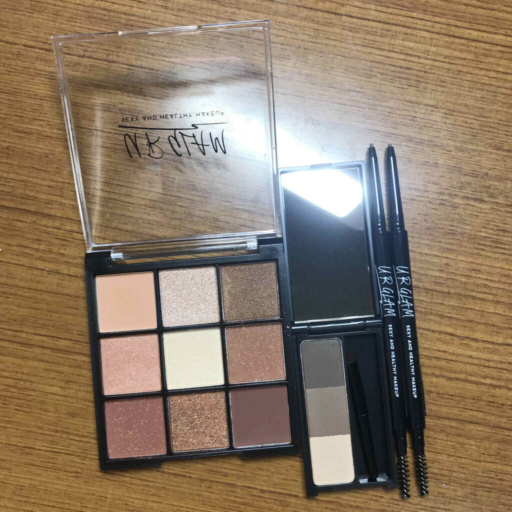 UR GLAM　BLOOMING EYE COLOR PALETTE/U R GLAM/アイシャドウパレットを使ったクチコミ（1枚目）