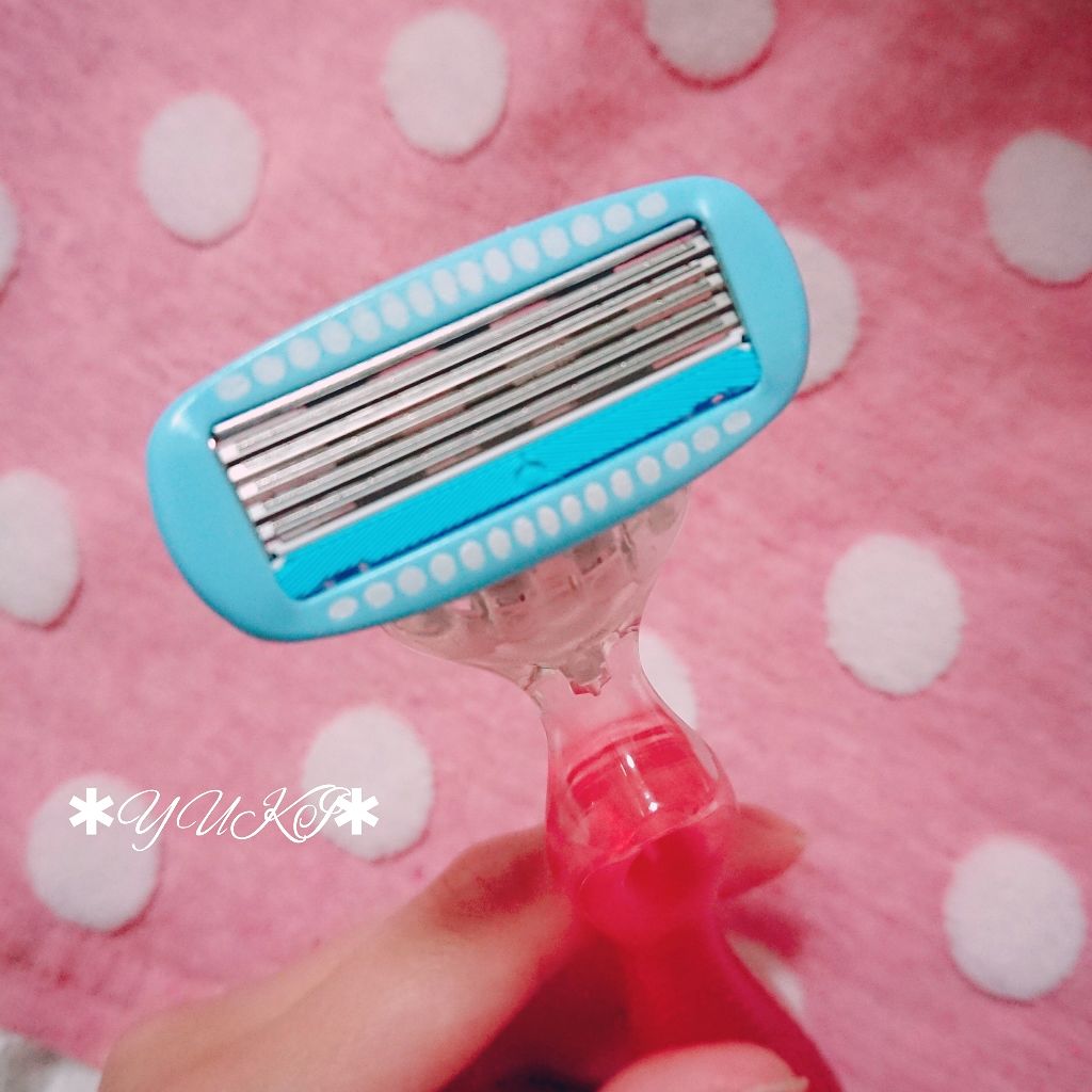 ハイドロシルク ホルダー （刃付き＋替刃１コ）/ハイドロシルク/シェーバーを使ったクチコミ（3枚目）