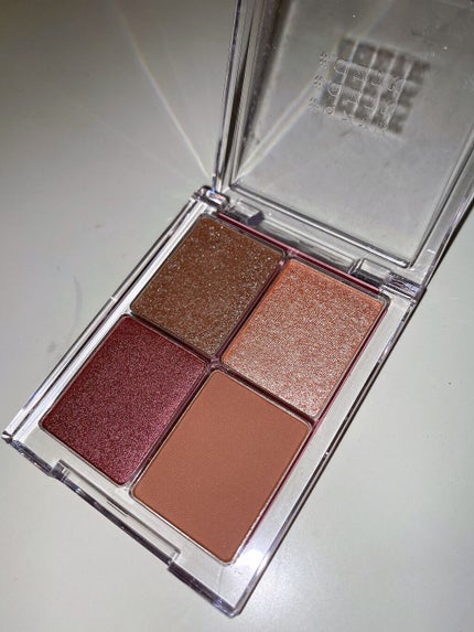 4色アイシャドウパレット/aZTK/アイシャドウパレットを使ったクチコミ(2枚目)