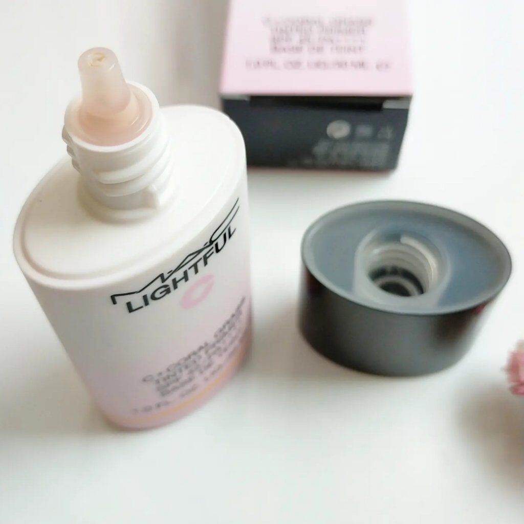 ライトフル Ｃ＋ティンティッド プライマーSPF45(PA++++)/M・A・C/化粧下地を使ったクチコミ（2枚目）