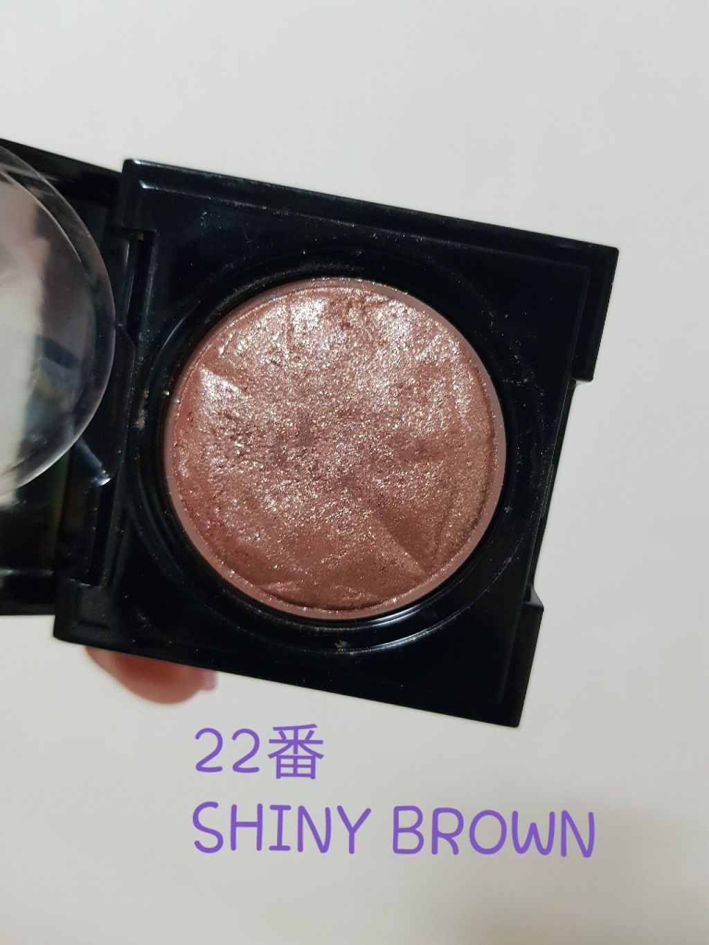 プリズム エアー シャドウ/CLIO/単色アイシャドウを使ったクチコミ(1枚目)