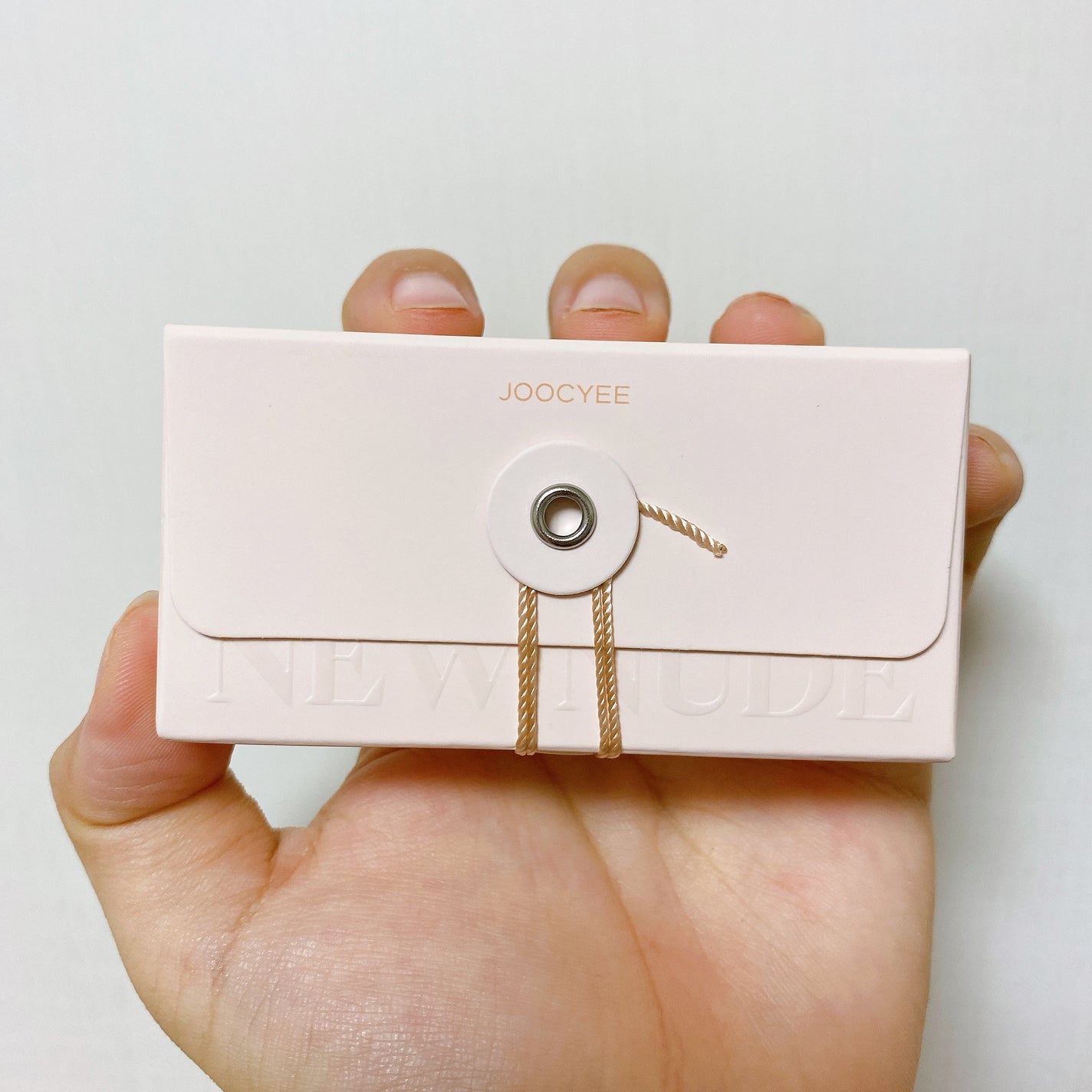 NEW NUDE ムーディームースリップ/Joocyee/口紅を使ったクチコミ(5枚目)