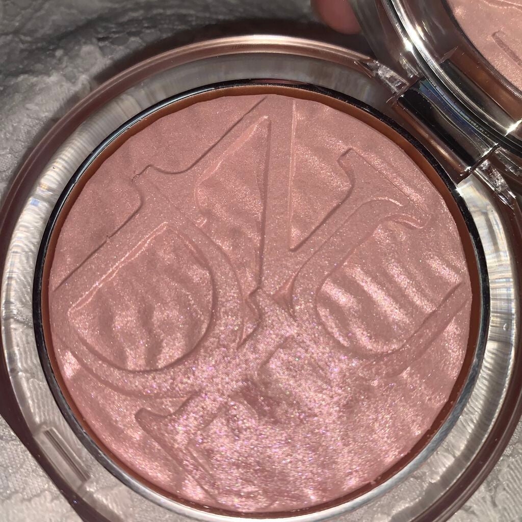 ディオールスキン ミネラル ヌード ルミナイザー パウダー <サマー デューン>/Dior/プレストパウダーを使ったクチコミ(4枚目)