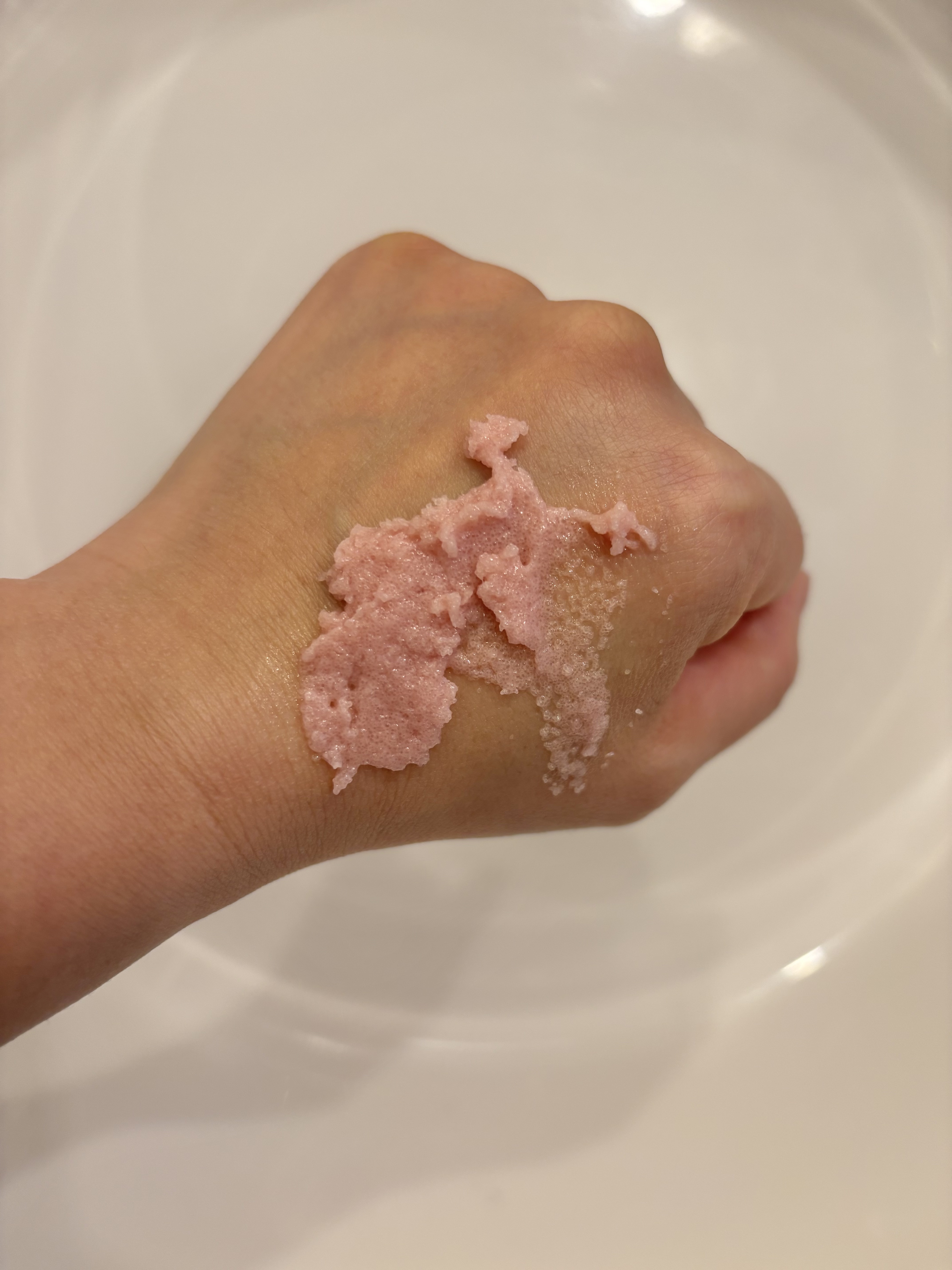 キューミースウィートボムタラソスクラブ　ピオニーブーケの香り/AGARISM/ボディスクラブを使ったクチコミ（3枚目）