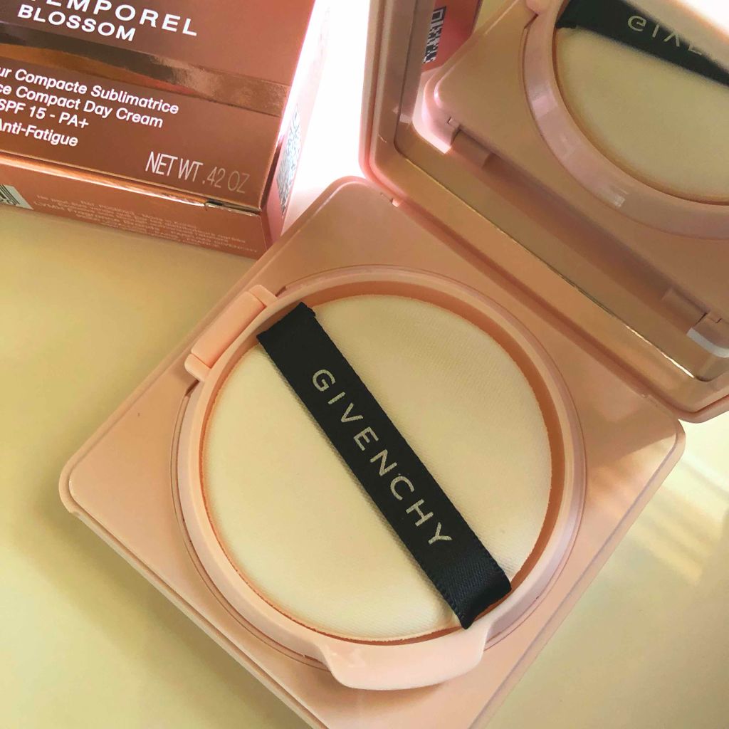 ランタンポレル ブロッサム クリーム コンパクト/GIVENCHY/化粧下地を使ったクチコミ（3枚目）