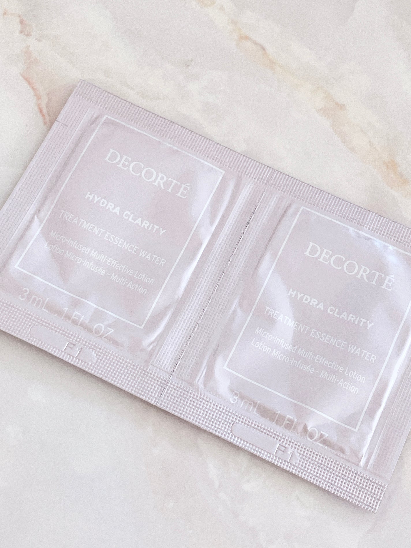 イドラクラリティ 薬用 トリートメント エッセンス ウォーター/DECORTÉ/化粧水を使ったクチコミ(1枚目)