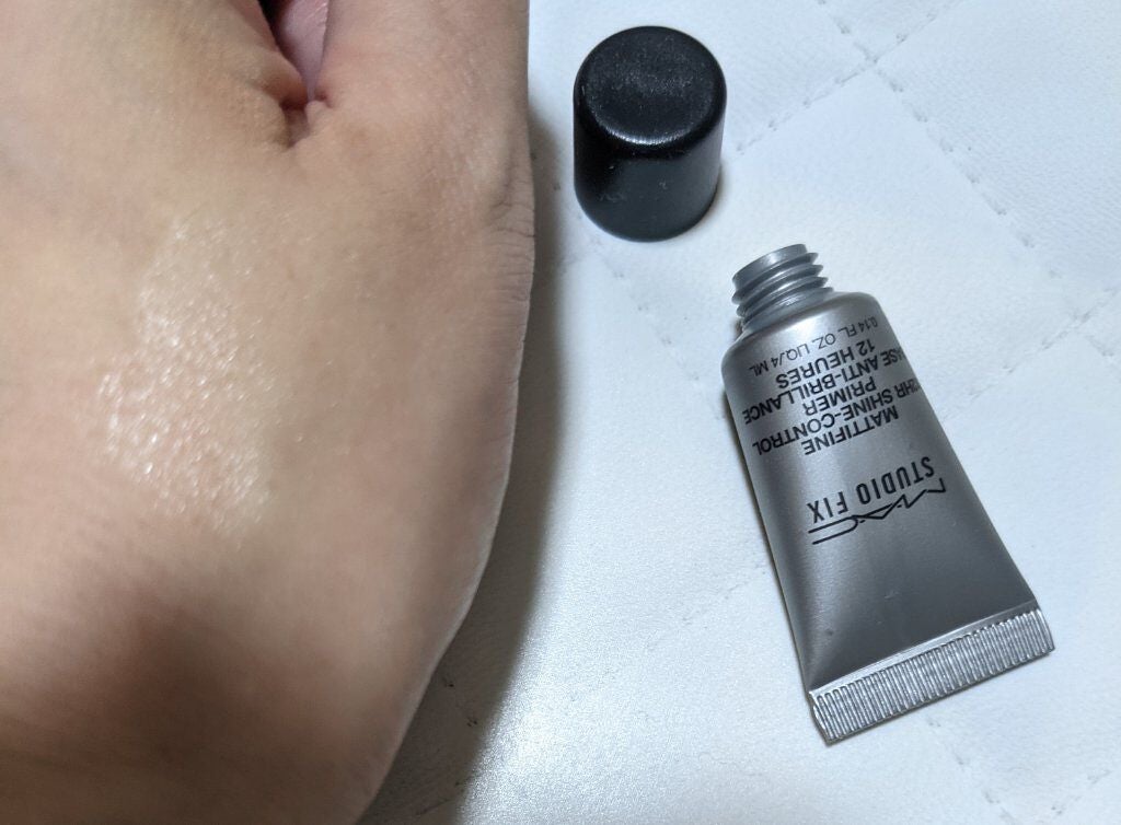 スタジオ フィックス マッティファイン シャイン コントロール プライマー/M・A・C/化粧下地を使ったクチコミ(2枚目)