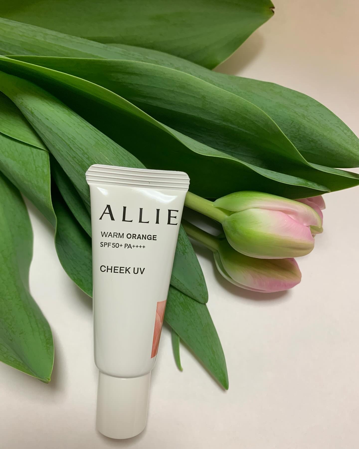 クロノビューティ カラーオンUV チーク 02 ウォームオレンジ/アリィー/日焼け止めクリームを使ったクチコミ（2枚目）