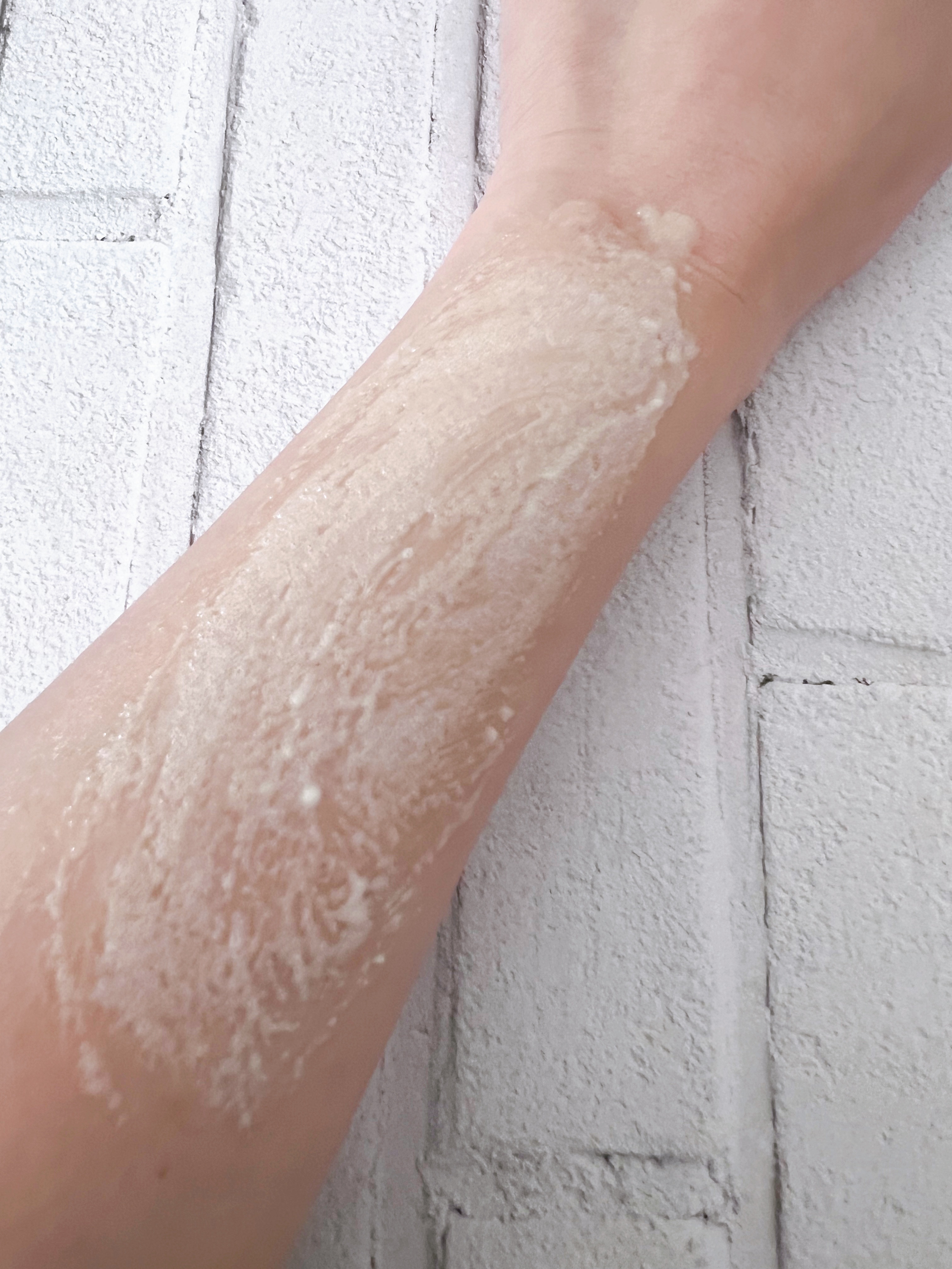 meltea ボディソープスクラブ/MelTea/ボディスクラブを使ったクチコミ（3枚目）