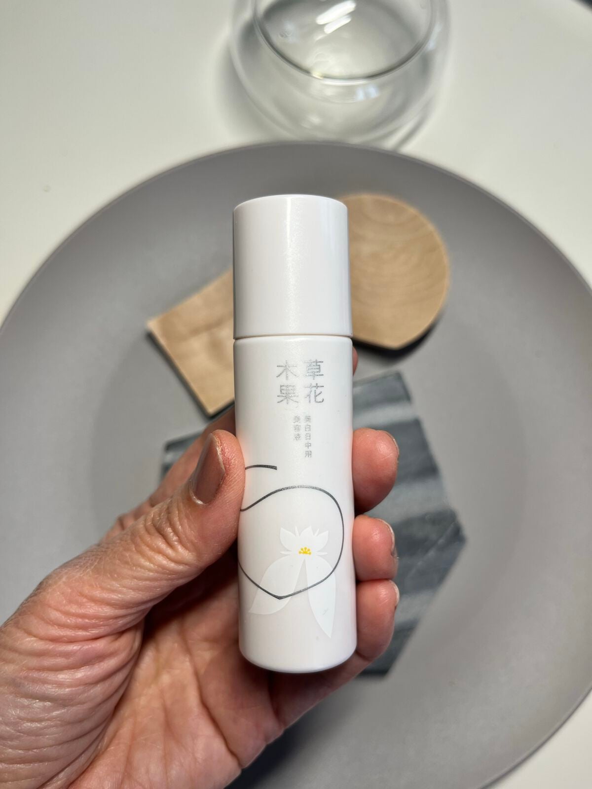 美白日中用美容液/草花木果/美容液を使ったクチコミ(1枚目)