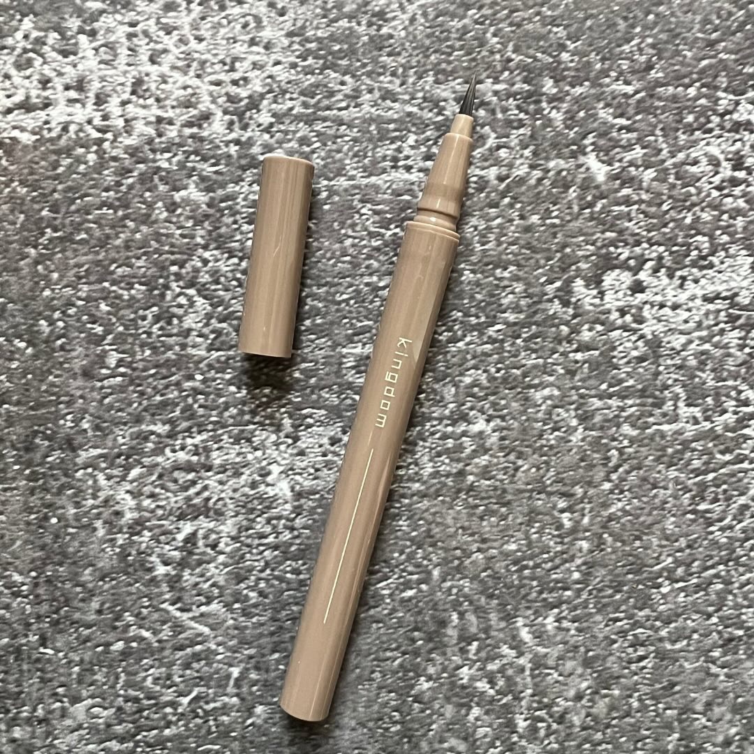 キングダム リキッドアイライナーR1 アッシュグレー/キングダム/リキッドアイライナーを使ったクチコミ（3枚目）