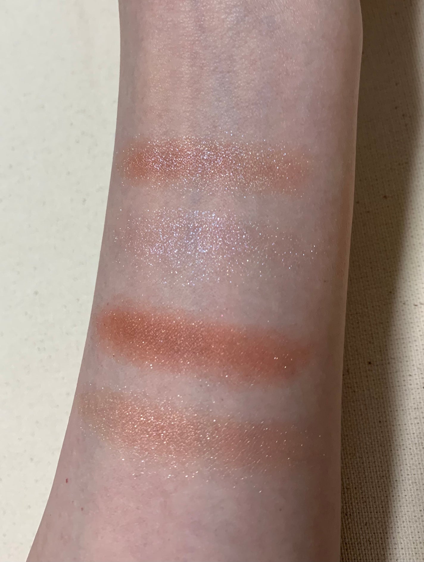 オーラデュウ プリズム イルミネーター ピコ/SHISEIDOザ・メーキャップ/単色アイシャドウを使ったクチコミ(8枚目)