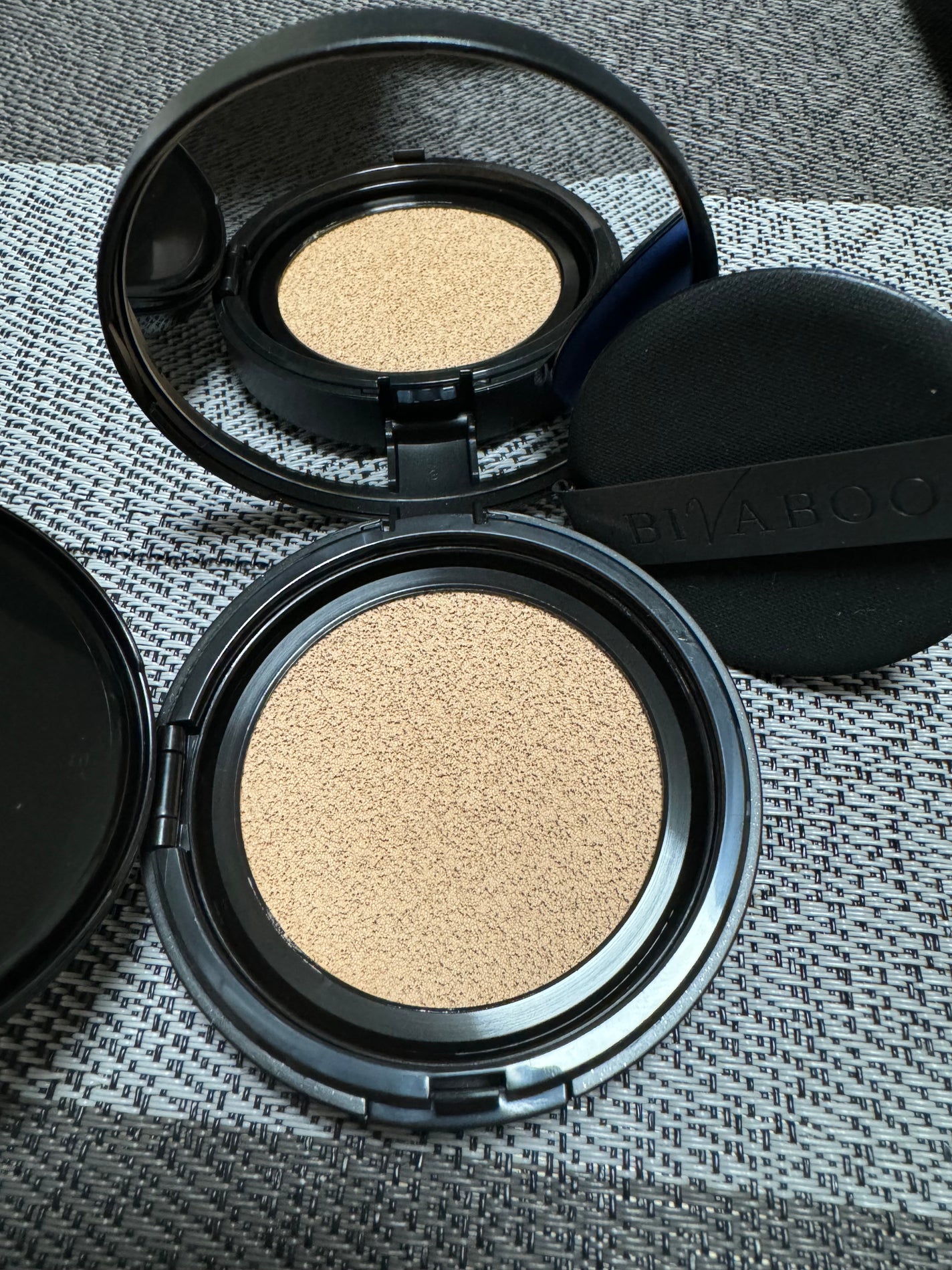 ベルベットジュエルクッション/BIVABOO/クッションファンデーションを使ったクチコミ(2枚目)